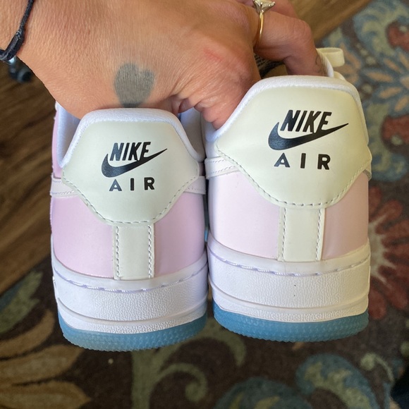 New Nike Air Force 1 ‘07 Lx Uv color changing. Sz.7 - Picture 8 of 12